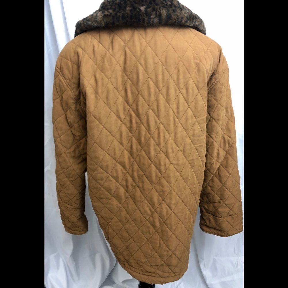 Beautiful jacket by Bromley Sport in medium - Picture 2 of 5